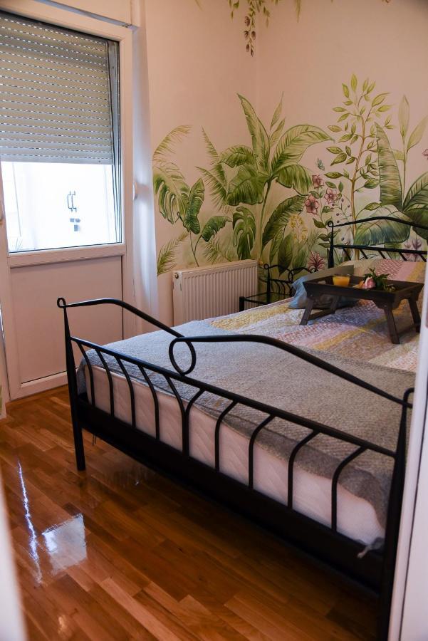 Garden Apartment - Oaza U Centru Grada Нови-Сад Экстерьер фото