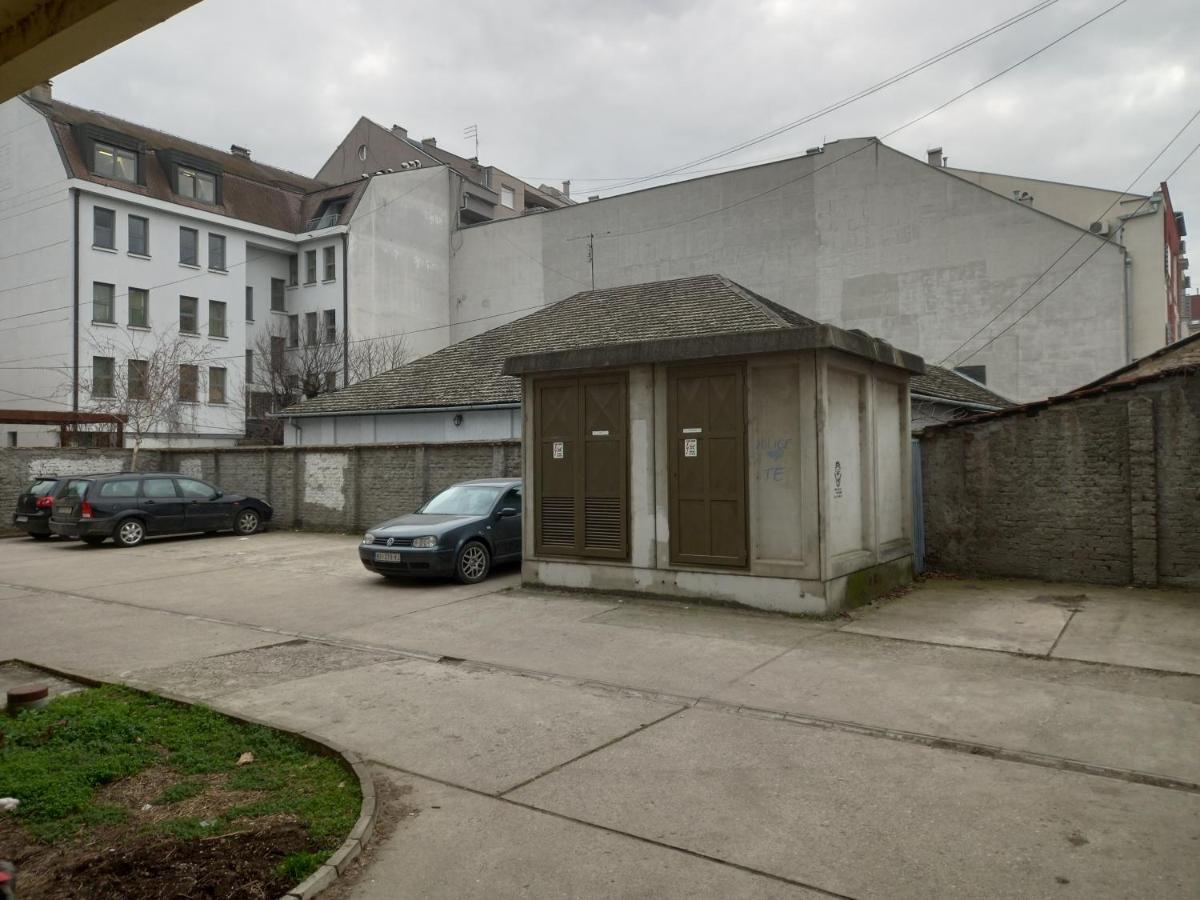 Garden Apartment - Oaza U Centru Grada Нови-Сад Экстерьер фото